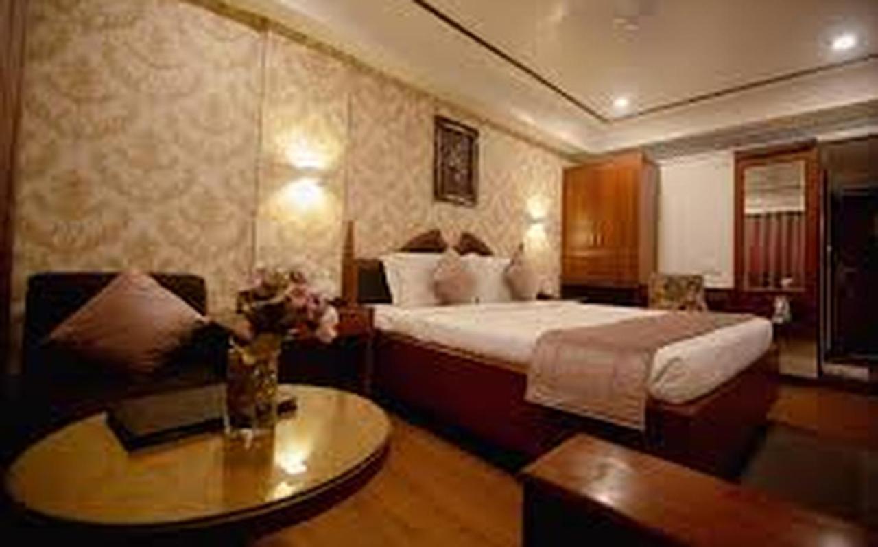 Rāipur Hotel Punjab Palace מראה חיצוני תמונה