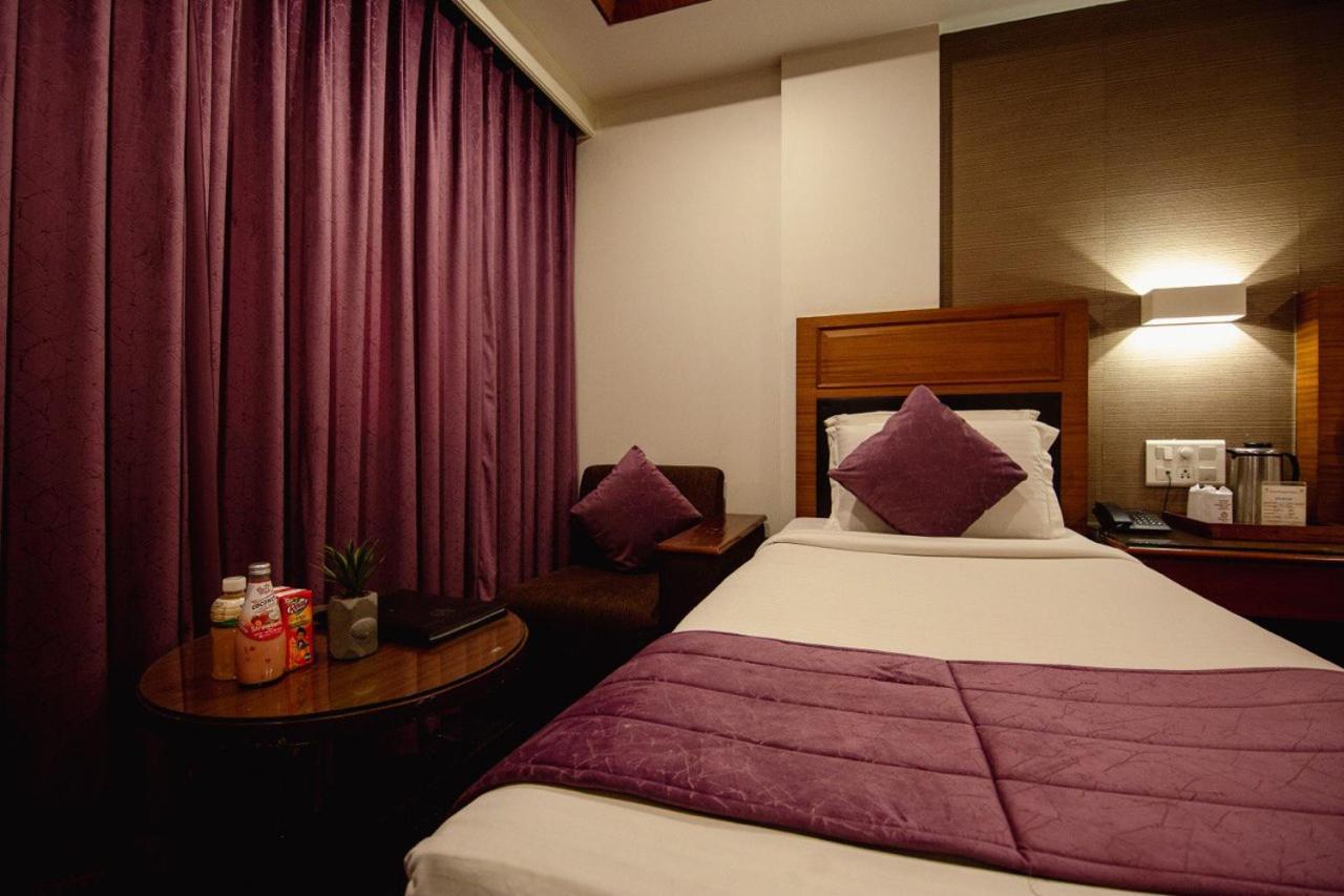 Rāipur Hotel Punjab Palace מראה חיצוני תמונה